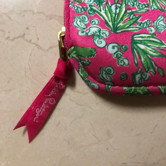 Lilly Pulitzer Wristlet - Picture 4 of 6